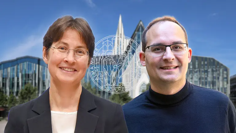 Collage: Portrait von Anna Wienhard und Dan Král, im Hintergrund das Paulinum und das Logo der Universität Leipzig