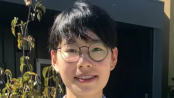 Portrait of Shiyue Li