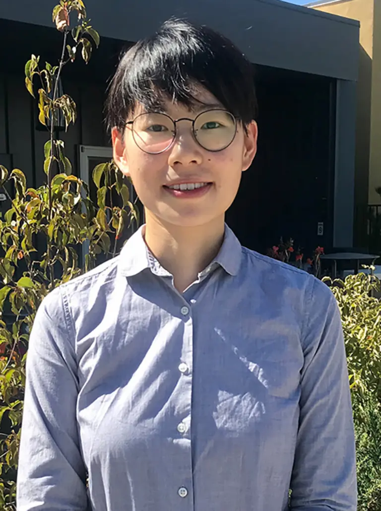 Portrait of Shiyue Li