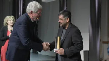 Bestowal of Humboldt Professorship to Sayan Mukherjee by Foundation President Robert Schlögl